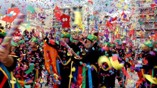 Que te la pongo: Ο... ύμνος του καρναβαλιού με τον πονηρό στίχο που λίγοι γνωρίζουν