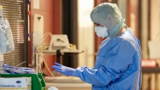 Γερμανία: Απορρίφθηκαν οι προσφυγές υγειονομικών κατά του υποχρεωτικού εμβολιασμού