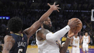 Ήττα και γιουχάρισμα για Λέικερς