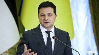 Εισβολή στην Ουκρανία: Ανακοίνωσε γενική επιστράτευση ο Ζελένσκι