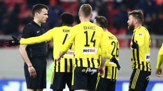 Ο Μανούχος εξέθεσε τον Κλάτενμπεργκ με το «φρένο» που έβαλε στον Αρη﻿