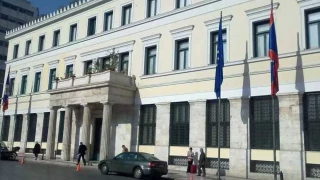 Κούρεμα στα πρόστιμα για χρέη προς τους δήμους