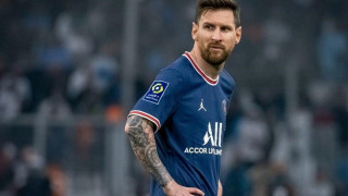 Σκληρή κριτική στον Μέσι: «Το love story δεν έγινε ποτέ με την Παρί»