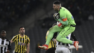 Η πανηγυρική φωτογραφία του Πασχαλάκη με τον Μορέιρα και φόντο την Original!