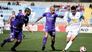 Πλέι άουτ: Τα βλέμματα στη «μάχη» της παραμονής