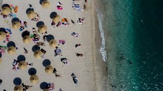 «Εχασε τα... λογικά του» ο ελληνικός τουρισμός - Διεθνής δυσφήμηση για παράλογες χρεώσεις