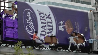 Οι σχέσεις... Στάριτζ με μια σοκολάτα! 