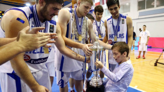 Τα...περίεργα συγχαρητήρια Υπουργού στην Εθνική Εφήβων