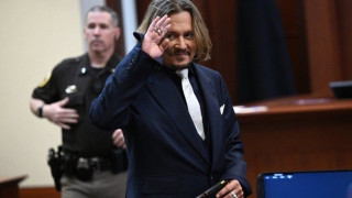 Το βίντεο που «καίει» τον Ντεπ: Μεθυσμένος διαλύει τα ντουλάπια της κουζίνας