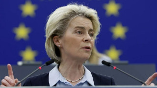 Φον ντερ Λάιεν: «Μεγαλύτερο το κόστος για τη Ρωσία όσο συνεχίζεται ο πόλεμος»