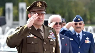 Ένας ομογενής, στρατηγός του μεγαλύτερου στρατιωτικού σώματος στις ΗΠΑ