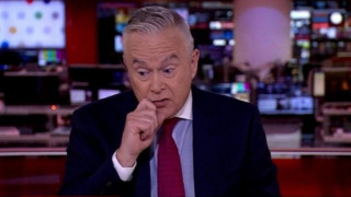 Παρουσιαστής του BBC δεν κατάλαβε πως ήταν on air και έτρωγε κρουασάν