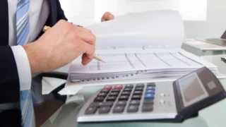 Τέλος επιτηδεύματος: Μείωση αντί κατάργηση του στις σκέψεις της κυβέρνησης