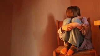 Ηράκλειο: Ασελγούσε επί έξι χρόνια στα παιδιά της συντρόφου του, το ένα αγόρι είναι ΑμεΑ!