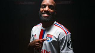 Ο Λακαζέτ επέστρεψε στη Λιόν μετά από πέντε χρόνια