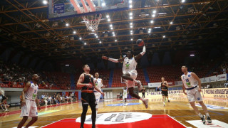 Πάει για «σκούπα» η Λάρισα, έκανε το 2-0 και είναι αγκαλιά με την 3η θέση