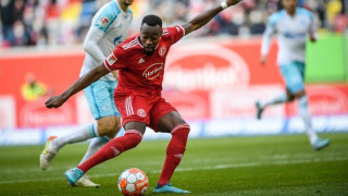 Θέλει ΠΑΟΚ και το...δείχνει ο Νάρει, τι γίνεται με Ρέντε και Μπουένο