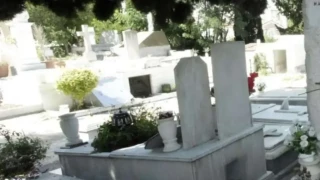 Κατερίνη: «Κυνηγοί» χαλκού λεηλάτησαν όλους τους τάφους σε κοιμητήριο