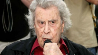 Κείμενο - παρέμβαση από τον Μίκη Θεοδωράκη 