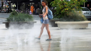 Καιρός - Γαλλία: Έκλεισαν σχολεία, απαγορεύτηκαν εκδηλώσεις, απίστευτες εικόνες