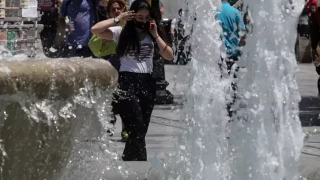 Κορωνοϊός: Πρόταση από Σαρηγιάννη για να επιστρέψουν υποχρεωτικά οι μάσκες