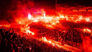 ΛΕΞ: «Έφτυσε» την «αλήθεια» και ράπαρε το «inside story» του καθηλώνοντας την Αθήνα