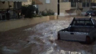 Θάσος: Πλημμύρισαν δρόμοι, σπίτια και επιχειρήσεις