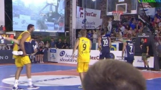 Ο Μπουρούσης πήρε στα χέρια τον Πετρούνια!