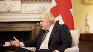 «Θύελλα» στη Βρετανία: Ο Μπόρις Τζόνσον παραδέχθηκε επαφές με πρώην πράκτορα της KGB, οργή από την αντιπολίτευση