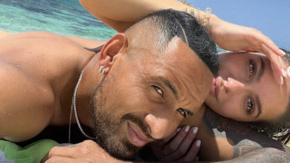 Στις Μπαχάμες ο Κύργιος με την εκρηκτική Κοστίν Χάτζι