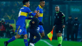 «Ντου» πιτσιρικά στο Μπομπονέρα