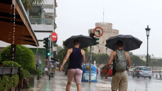 Καιρός: Μπουρίνια στα βόρεια και ο υδράργυρος στους 37 βαθμούς