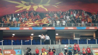 Το προκλητικό πανό των Σκοπιανών (VIDEO)