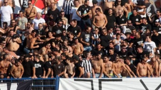 Στο γήπεδο... με κάθε τρόπο