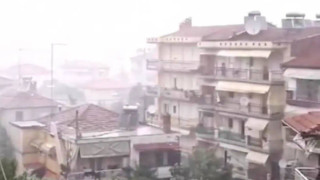 Ισχυρή βροχή και θυελλώδεις άνεμοι σε Βέροια και Νάουσα (vid)