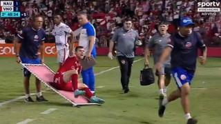 VIRAL: Τραυματιοφορέας πέταξε τον παίκτη και άρχισε να τρέχει