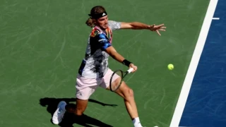 Απογοητευμένος ο Τσιτσιπάς: «Ένιωσα χαμένος, έπαιξα σχεδόν σαν ερασιτέχνης»