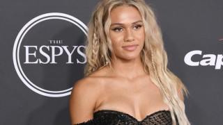 Η κόρη του Ρόντμαν υπέγραψε συμβόλαιο-ρεκόρ για το αμερικανικό πρωτάθλημα ποδοσφαίρου