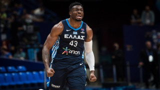 Θανάσης Αντετοκούνμπο: «Δεν τα παρατάμε ποτέ»