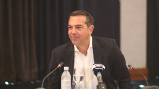 Τσίπρας: «Η ΝΔ εγκατέλειψε τη Θεσσαλονίκη - Ευτυχώς δεν έβρεξε, θα ερχόμουν με ταχύπλοο»
