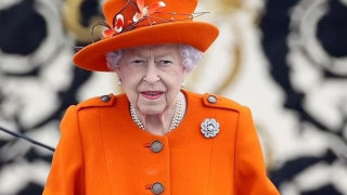 Βρετανία: Υπό ιατρική επίβλεψη η βασίλισσα Ελισάβετ – Ανησυχία για την υγεία της