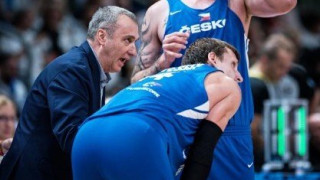 ΜΜΕ Τσεχίας: «Η διαιτησία αντιμετώπισε τον Γιάννη σαν σταρ, δεν ήθελε η FIBA να αποκλειστεί η Ελλάδα»