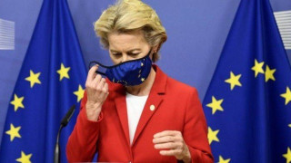 «Οσμή σκανδάλου» στη συμφωνία ΕΕ-Pfizer για προμήθεια εμβολίων