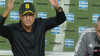 Ο Πάρντιου έκανε χέρια στους οπαδούς του Άρη την ώρα των δηλώσεών του