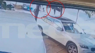 Νέα Φιλαδέλφεια: Καρέ - καρέ η επίθεσή σε γυναίκα από ανήλικους - Ανάμεσά τους και ένας 12χρονος