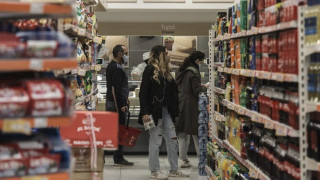 Ακρίβεια-«Τσακίζει» τα ελληνικά νοικοκυριά: Στα ύψη οι τιμές