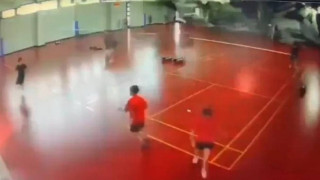 Ταϊβάν: Σοκαριστικές εικόνες από τον σεισμό, κατέρρευσε οροφή σε γήπεδο βόλεϊ