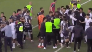 Αργεντινή: Ξύλο χωρίς τέλος μεταξύ παικτών σε παιχνίδι της τρίτης κατηγορίας!