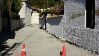 Χαλκιδική: Βούρκος αντί για πεζόδρομος στη Σίβηρη - Τι λέει η δήμαρχος