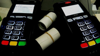 Ποιος το πιστεύει; Υδραυλικοί και λαϊκές με POS